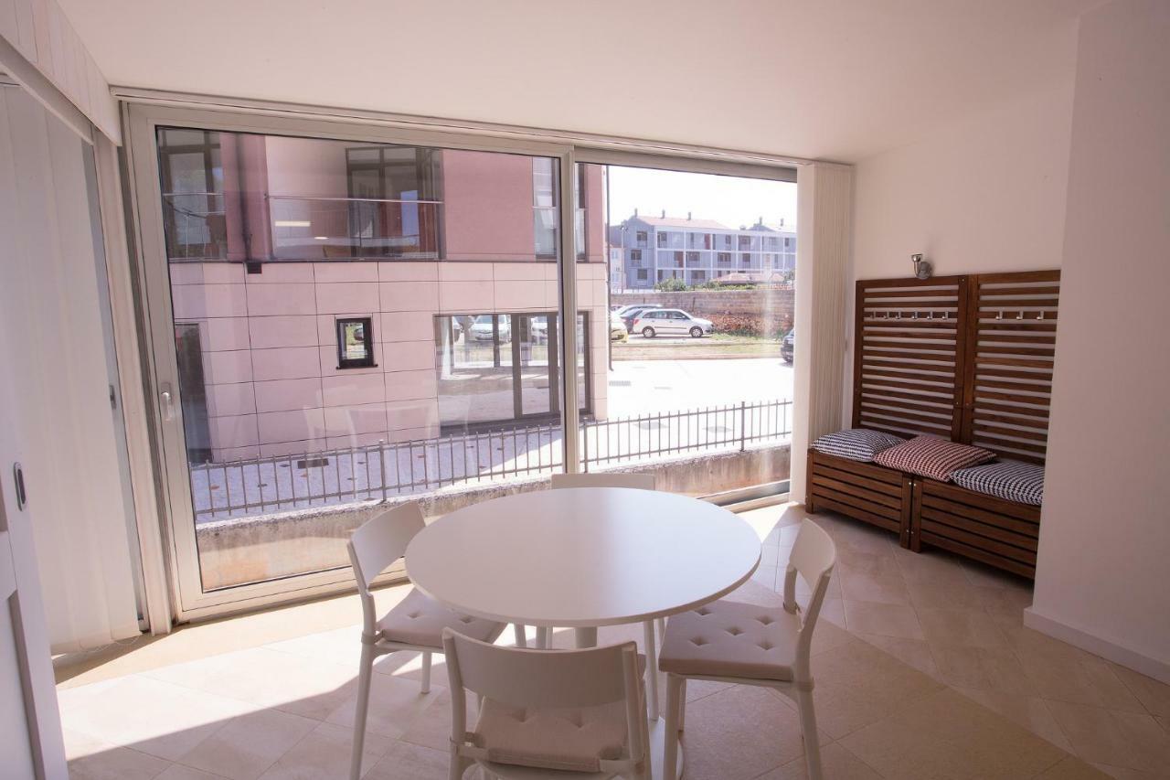 Downtown Beach Apartments Umag Eksteriør billede